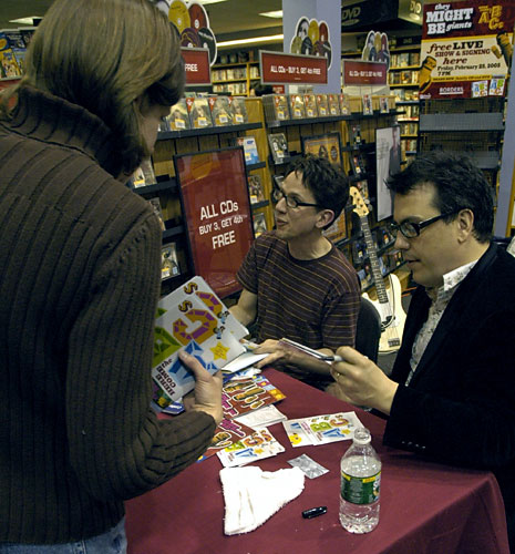 They Might Be Giants at Borders - February 25, 2005